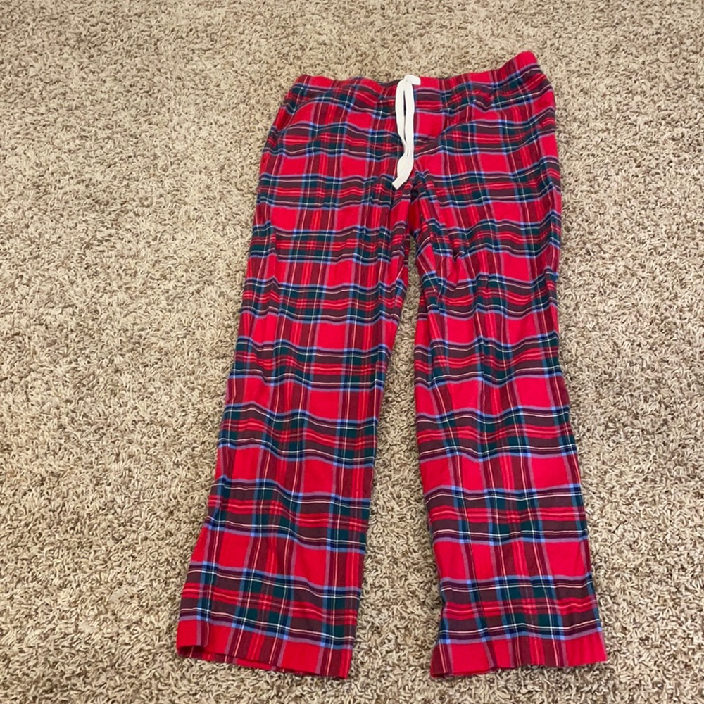 Cute pajamas never worn before